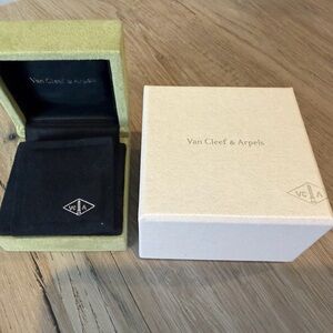 Van Cleef & Arpels Green and Cream Box Set
